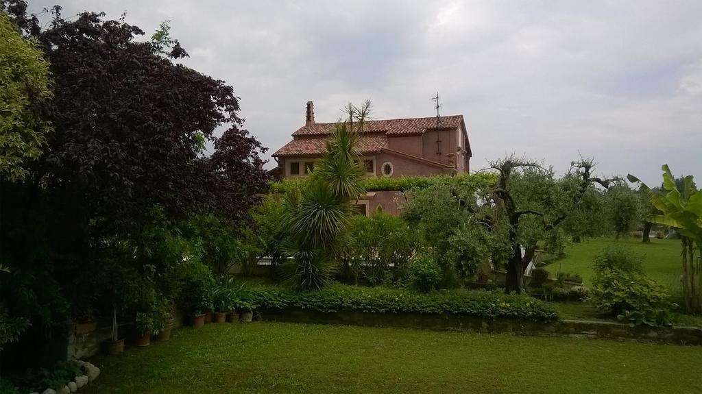 Bed And Breakfast Posserle Padenghe sul Garda Ngoại thất bức ảnh
