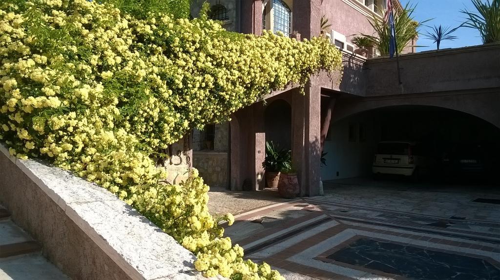 Bed And Breakfast Posserle Padenghe sul Garda Ngoại thất bức ảnh
